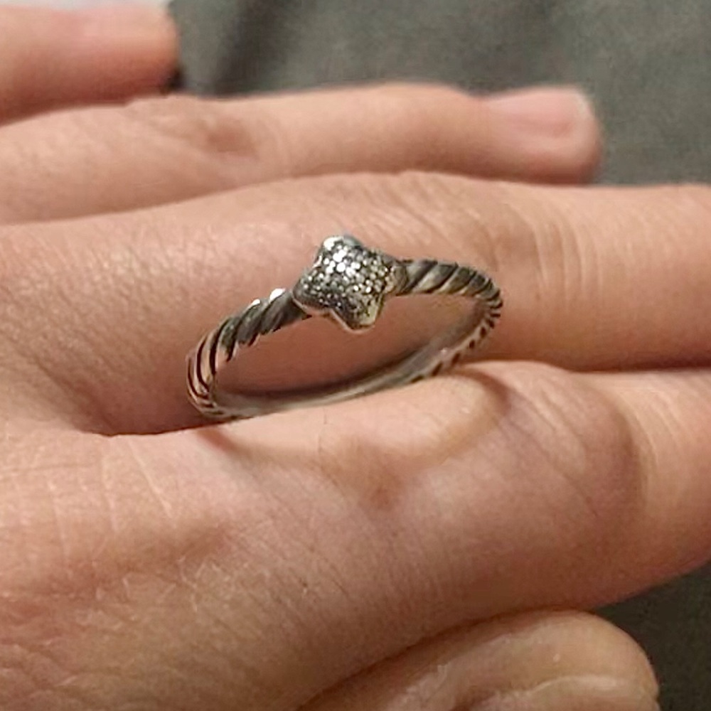 David Yurman silver ring size 7. Authentic